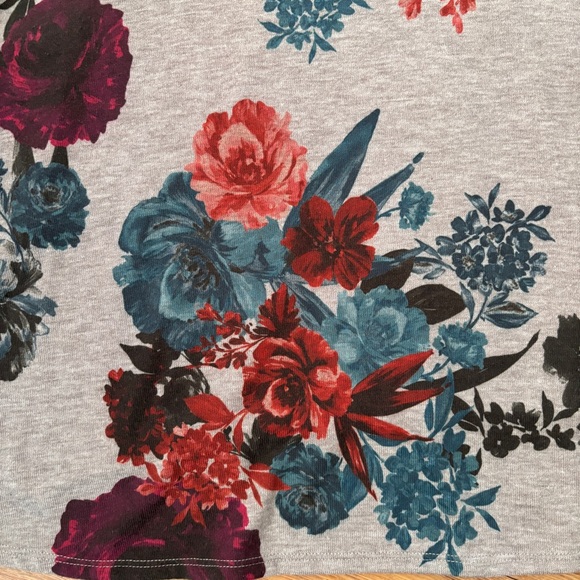 Chico’s Hi-Lo Floral Print Long Sleeve Knit Tunic Sz. M/8 (1) - Picture 9 of 10